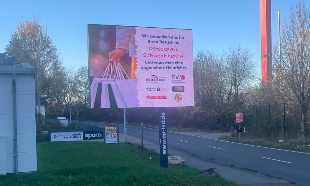 LED Werbung - Ostseepark - Richtung Kiel